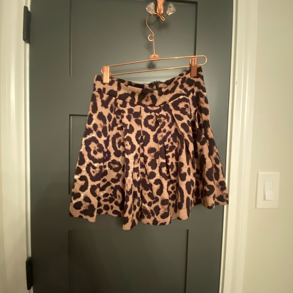 Super cute cheetah print skirt